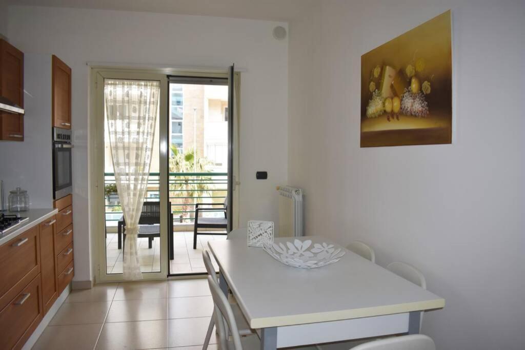 Donna Teresa Accomodation - Holiday House โมโนโปลี ภายนอก รูปภาพ