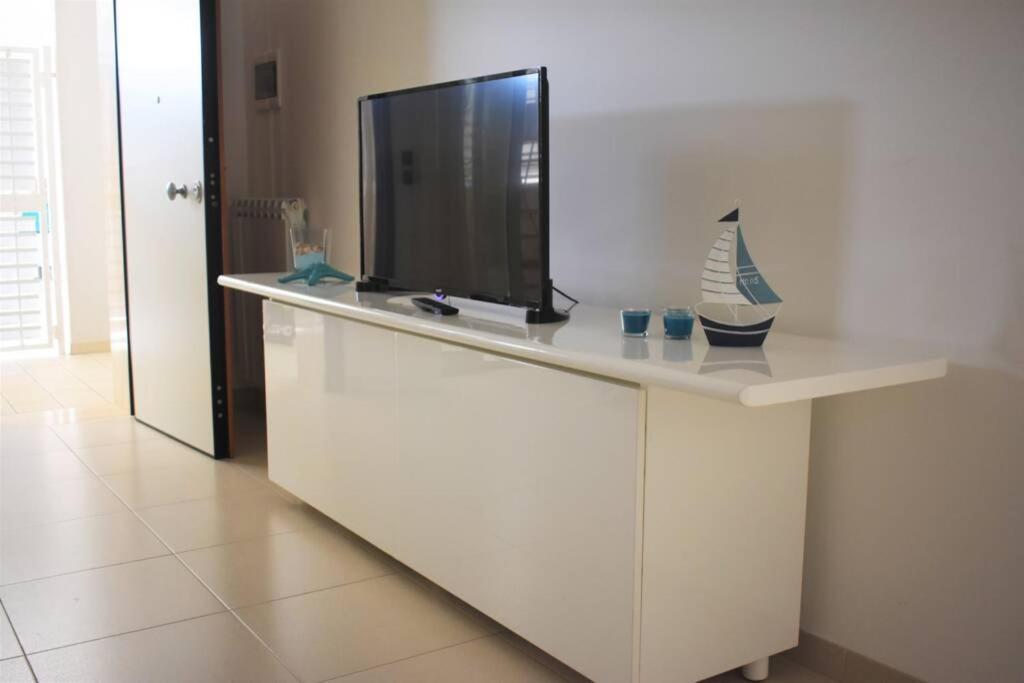 Donna Teresa Accomodation - Holiday House โมโนโปลี ภายนอก รูปภาพ