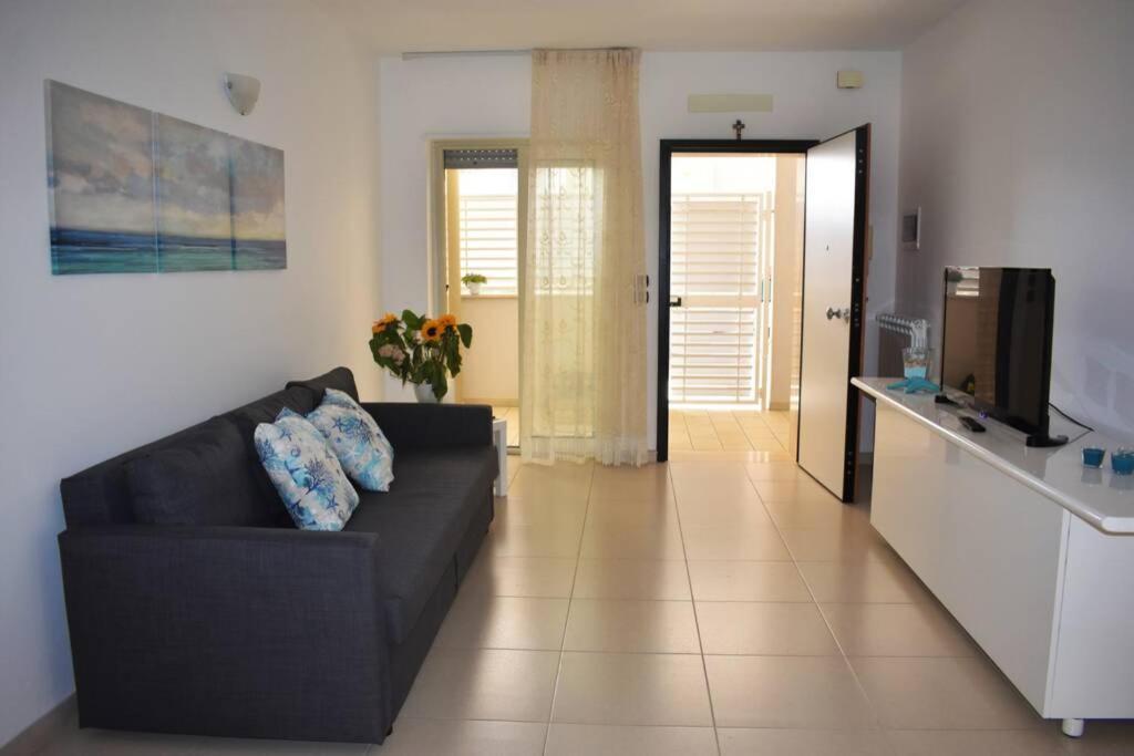 Donna Teresa Accomodation - Holiday House โมโนโปลี ภายนอก รูปภาพ