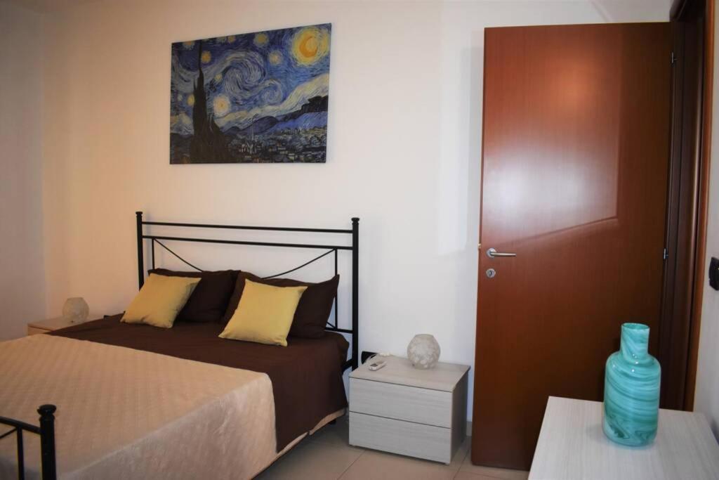 Donna Teresa Accomodation - Holiday House โมโนโปลี ภายนอก รูปภาพ